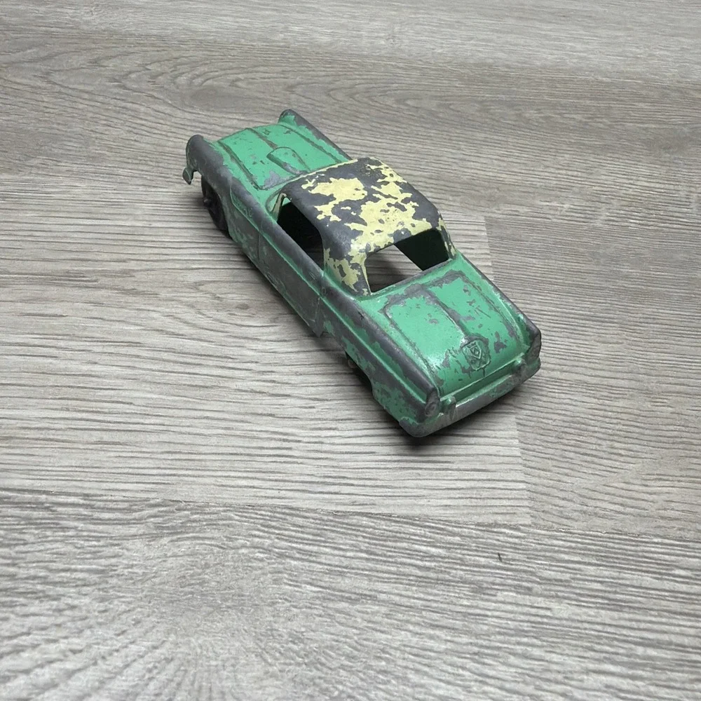 VTG 1950s Green Midgetoy Diecast Metal Car Rockford Ill&Tootsietoy Thunderbird